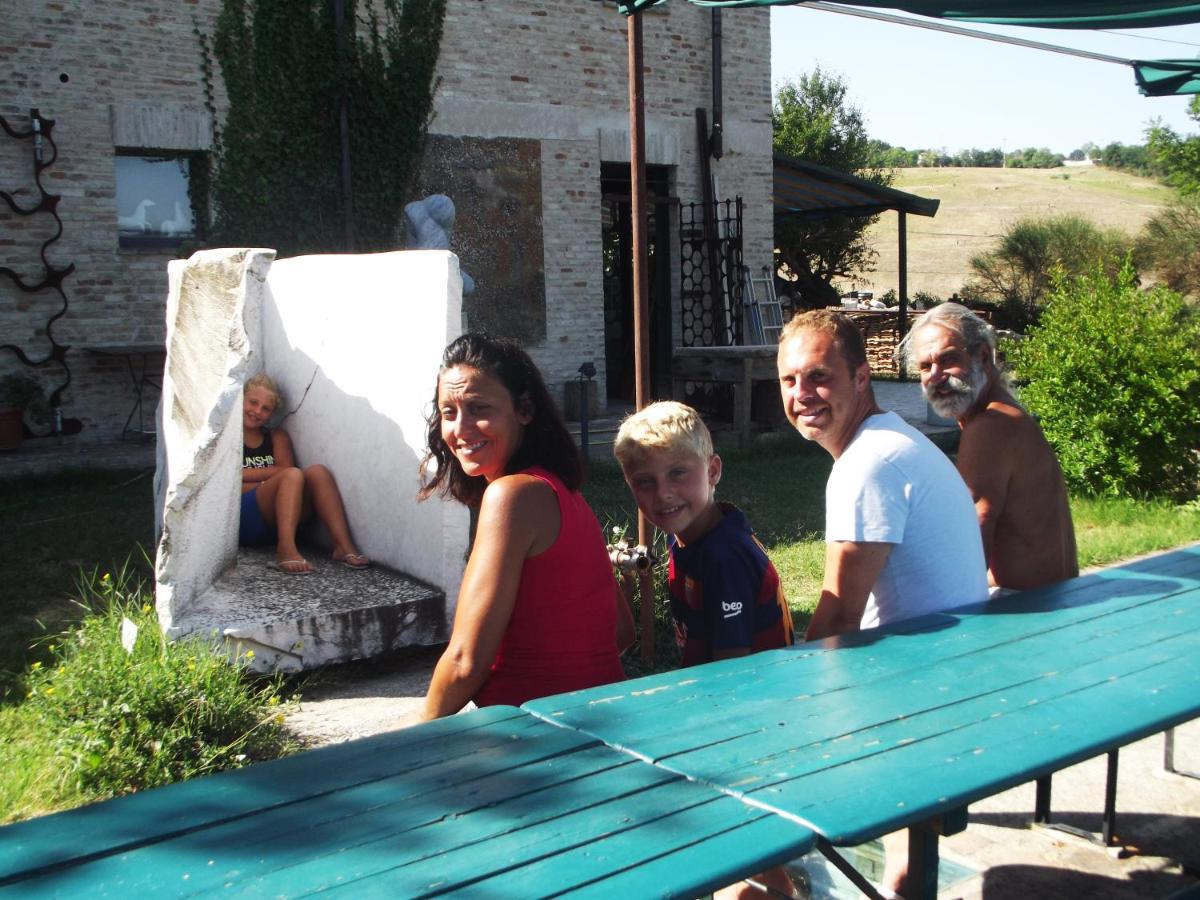 "La Casa Degli Ulivi Art B&B" Trecastelli Eksteriør bilde