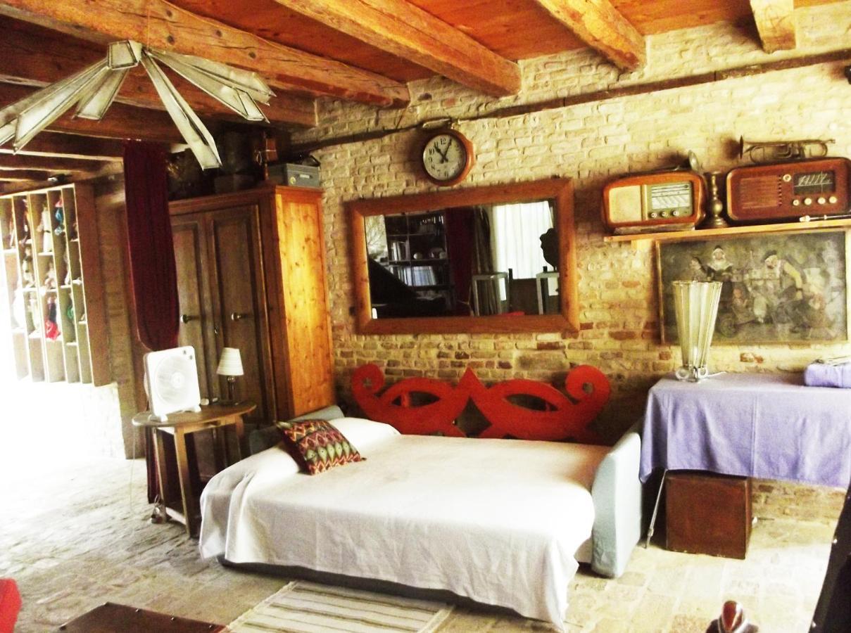 "La Casa Degli Ulivi Art B&B" Trecastelli Eksteriør bilde